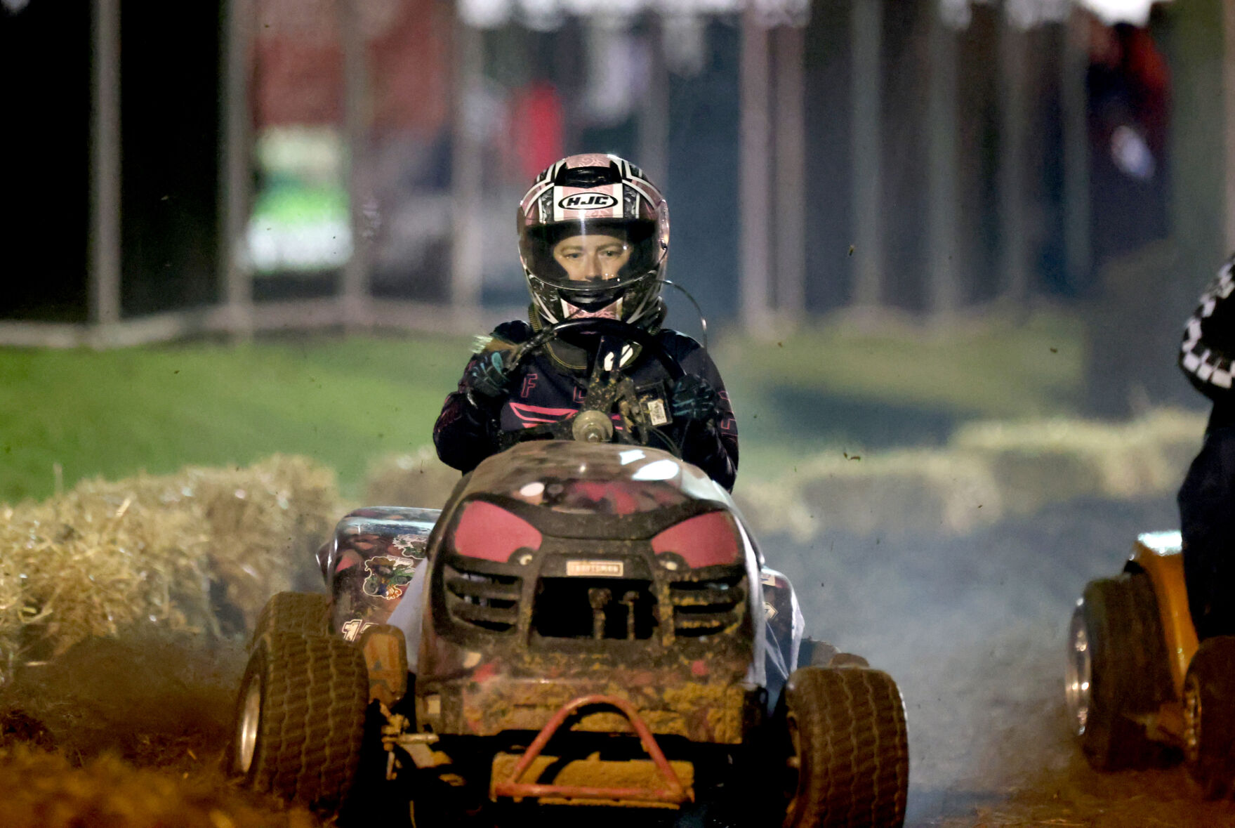 092424lawnmowerraces-6.jpg