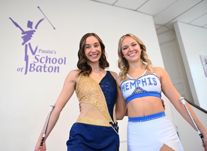 Baton Twirlers 0002.JPG